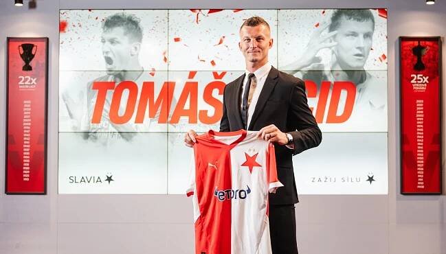 Dva velcí kamarádi jsou zpátky doma! Do Slavie se vrátili Suchý s Necidem