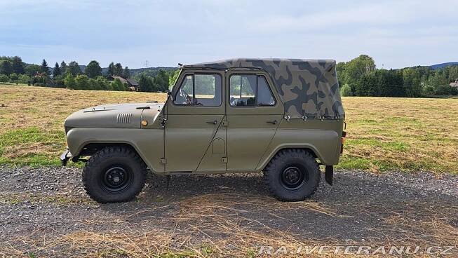UAZ 469