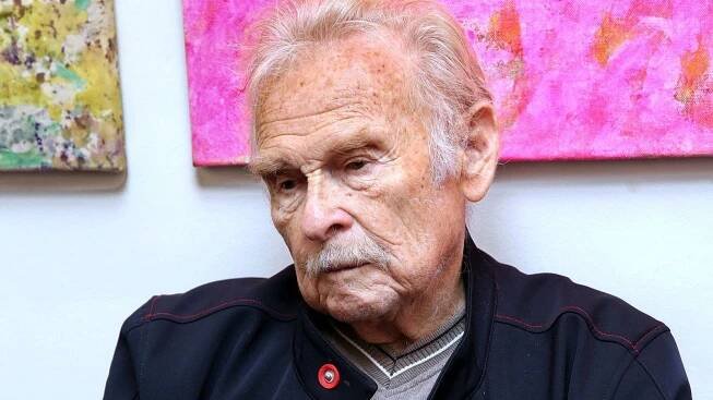 Luděk Munzar (84): Špatně chodí, ale létá!