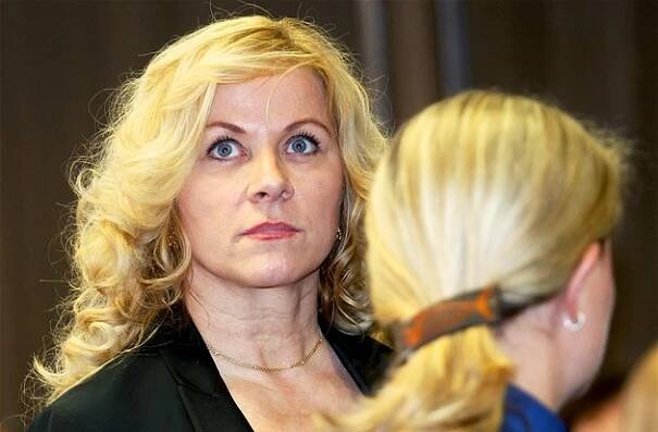 MF DNES: Když na Nečase nezabraly argumenty, vytáhla Nagyová osobní život
