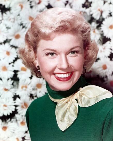Doris Day 'Died Peacefully' Surrounded by Her 'Loved Ones,' Says Manager