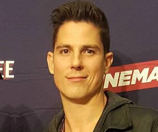Sean Faris Biography - Facts, Childhood, Family Life & Achievements