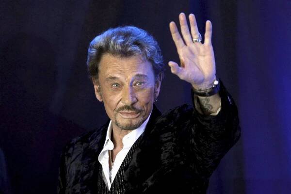 Zpěvák Johnny Hallyday (†74) zemřel: Podlehl rakovině plic