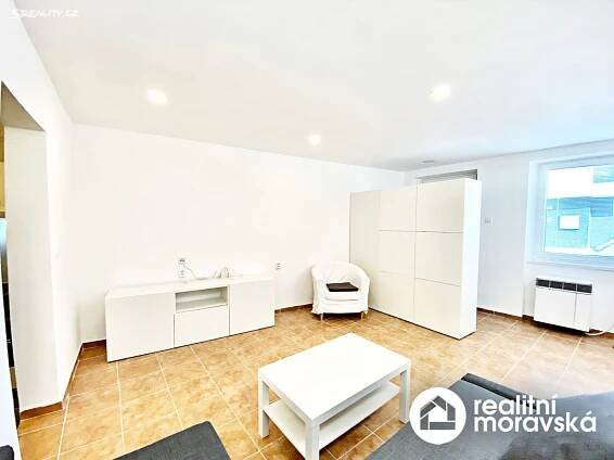 Pronájem bytu 1+1 34 m², Kounická, Ivančice
