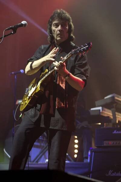 STEVE HACKETT (GENESIS): "This will be a mighty show" - Metal Express Radio