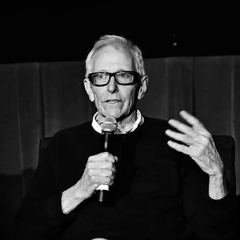 Jim Abrahams, 80, Dies; a Mastermind of ‘Airplane!’ and ‘Naked Gun’