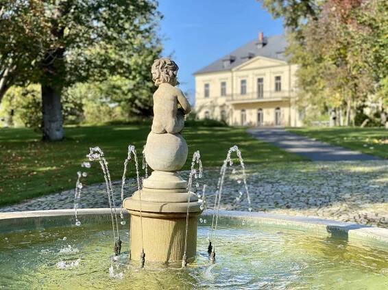 LÁSKA, HOJNOST, POSLÁNÍ - jednodenní seminář pro ženy na zámku Mcely