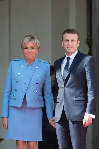 Brigitte und Emmanuel Macron im Präsidentenpalast Elysée am 14. Mai 2017 in Paris, Frankreich. | Quelle: Getty Images