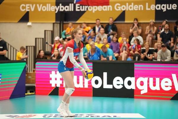 FOTO: Útok Češek ztroskotal v Ostravě na rumunském bloku, získaly jen set
