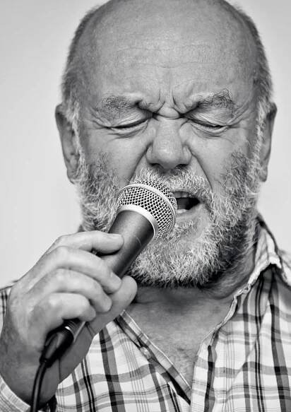 Dve generácie blues - Two generation of blues: Peter Lipa & Peter Cmorik | CITYLIFE