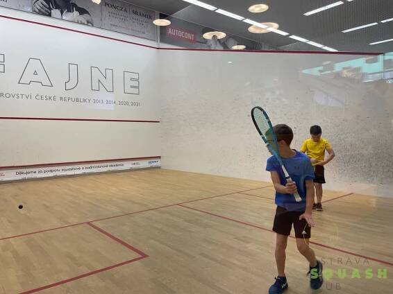 REPORT SQUASH – turnaj juniorů B, SC FAJNE 18.11.-19.11.2023 – Juniorská sportovní akademie