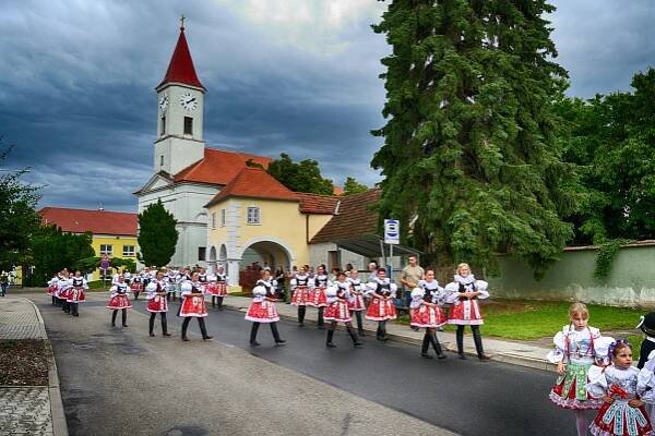 Babské hody 7. 6. 2025 - Městys Troskotovice