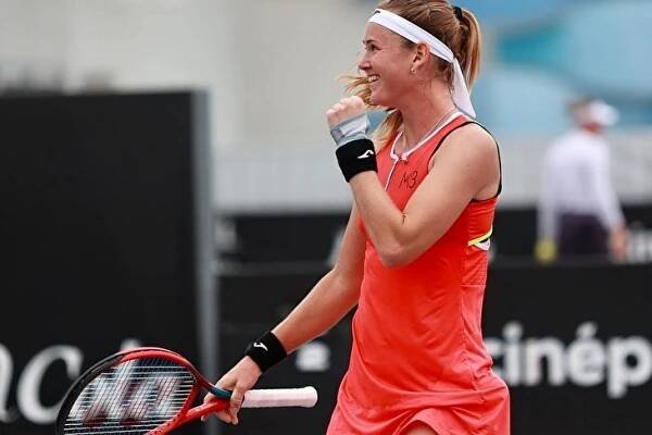 Bouzková v Guadalajaře dál exceluje! V osmifinále se oklepala z kanára a porazila rozjetou Samsonovovou