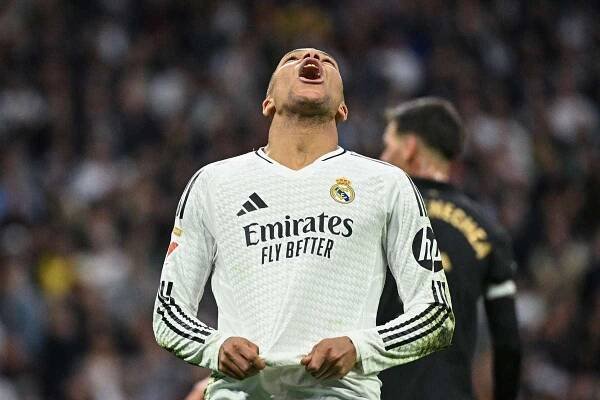 Real Madrid doma senzačně padl s Valencií. Alavés prodloužil nepříznivou sérii Girony