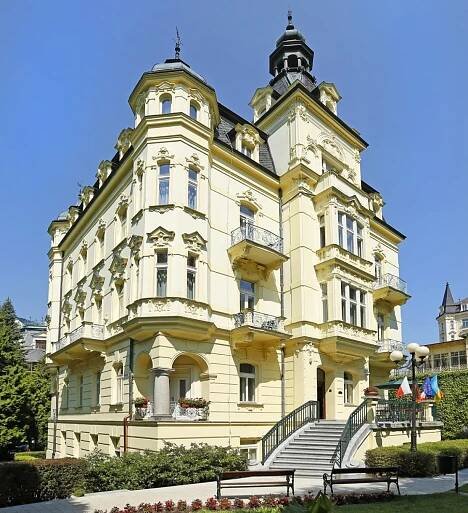 Karlovy Vary i s lázeňskými procedurami: 7 dní v Hotelu Mignon, polopenze