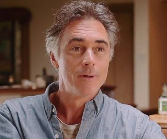 Greg Wise – Bio, Facts, Family Life of British Actor