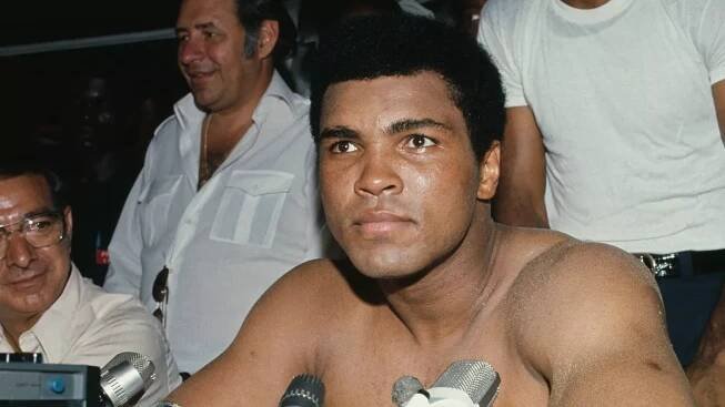 'Floyd Mayweather left my grandpa Muhammad Ali shocked when I told him about fight'