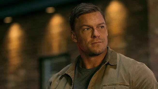 Reacher Season 3 Will Be Based On The Best Jack Reacher Book - SlashFilm