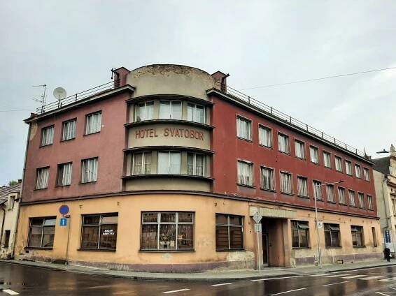Sušice: jednoho stavitele vil z města sirek zabili nacisti, druhého týrali komunisti