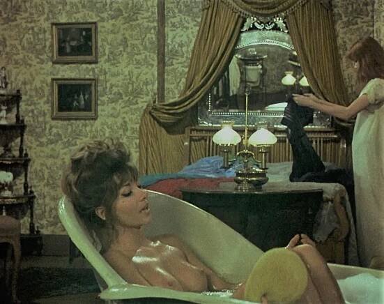 ingrid_pitt_7ae358
