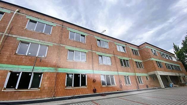 V Karviné finišuje stavba soukromého domova pro seniory, červenec 2025