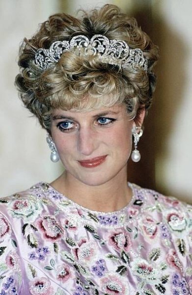 princess-diana-jewelry-296956-1639440208253-image