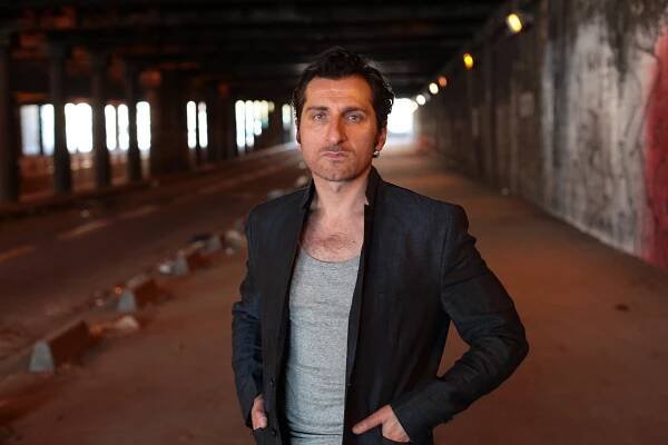 Tim Seyfi | Actor
