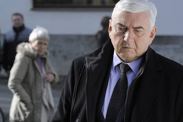 Doktor Martin - Šťastně až do smrti - Z filmu - Miroslav Donutil