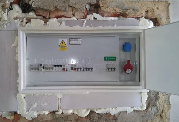 rozvaděč – Elektro Šobáň