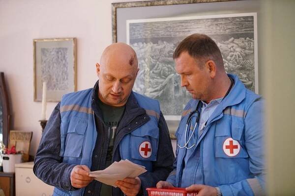 Skoraja pomošč - Season 2 - Z filmu - Jurij Goša Kucenko, Pjotr Barančejev
