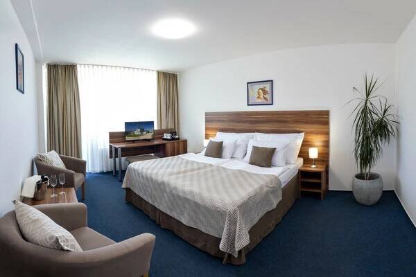 Lázně Turčianské Teplice - Lázeňský hotel Velká Fatra****