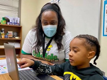 Can short daily tutoring sessions help CMS kids read? Researchers are watching