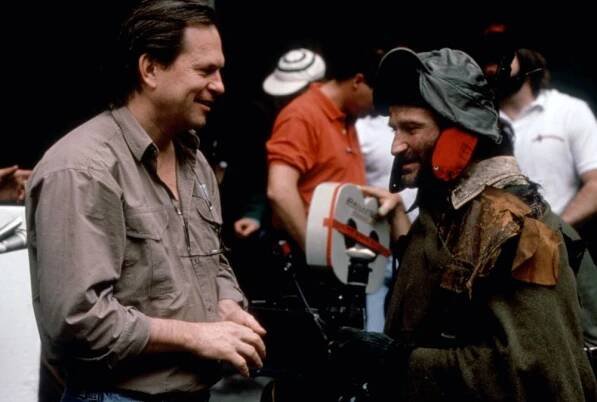 THE FISHER KING, director Terry Gilliam, Robin Williams on set, 1991, (c)TriStar Pictures