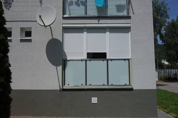 ROLETY NA BALKÓN - ZASKLIEVANIE BALKÓNOV PRIEVIDZA