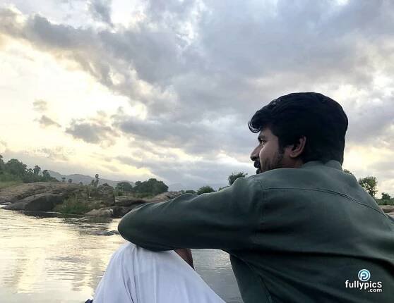 Actor Sivakarthikeyan HD Pictures - FullyPics