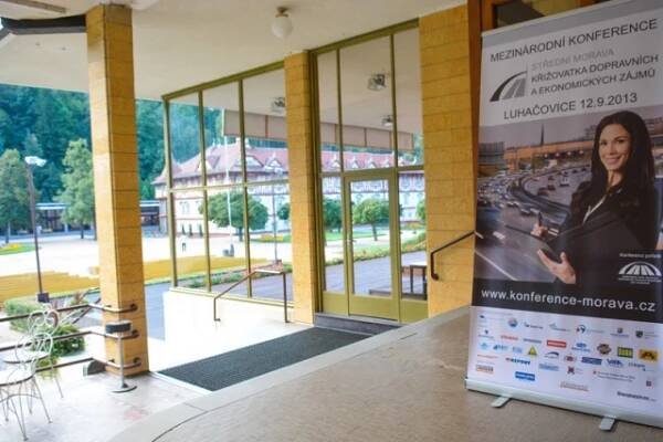 Pronájem prostor Kongresové centrum - Společenský dům | firemní akce Luhačovice