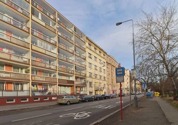 Prodej cihlového bytu 3+kk s balkónem, 75 m2 v žádané lokalitě blízko Anděla – QARA