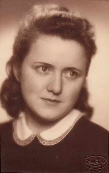 Eva Kopecká (1922 - 2019)