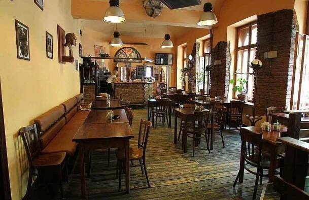Káže vodu, pije pivo. Kalousek se stal po návštěvě restaurace terčem vtipů
