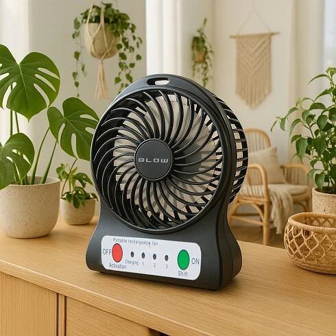 VÝKONNÝ MINI STOLNÍ VENTILÁTOR USB S AKUMULÁTOREM Model Wiatraczek mix kolorów akumulator usb