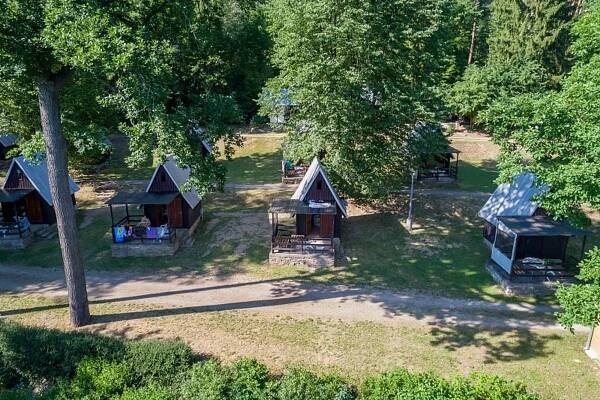 Chatová osada U Lesa - Vranovská přehrada