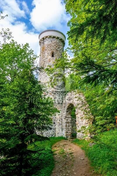 Hamelika: Romantická rozhledna v Mariánských Lázních | Jiří Vaníček