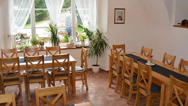 Prostory restaurace | Restaurace Na Zámku, Chrast