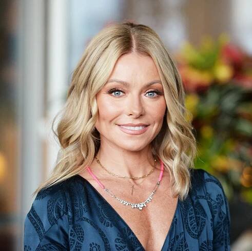 Kelly Ripa, 54, Reveals the Moisturizer She Uses Every Day—and It’s on Sale!