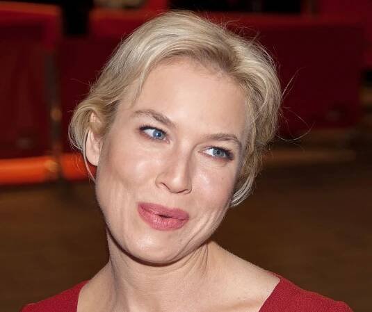 „Není na tom nic nového“: Renée Zellweger obhajuje vztah Bridget Jones s výrazně mladším partnerem