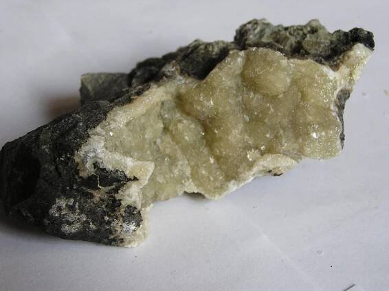 Kalcit - Vechec - Minerály a zkameněliny