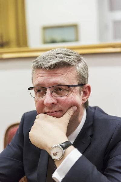 Dopravci jsou na pokraji krachu. S autobusy vyrazili na demonstrativní jízdu