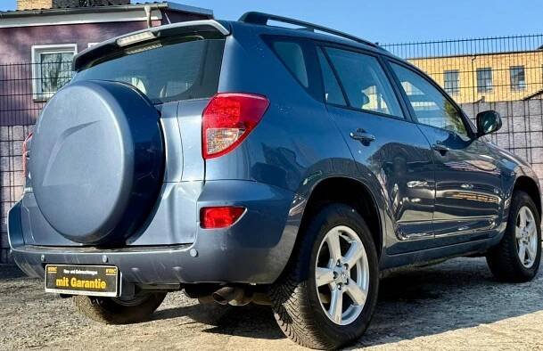 Auto - Auta z dovozu | Nabídka vozů | Toyota RAV 4 2,0i Sol benzín 112kw 4x4 benzín 112kw