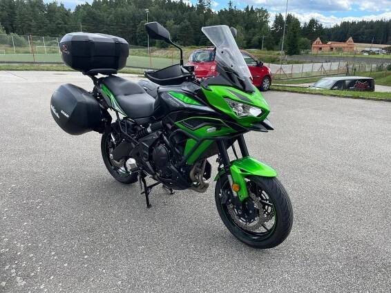 Kawasaki Versys 650 2023 nové v ČR,serviska,1.majitel, 3kufry (2023), 169.999 Kč