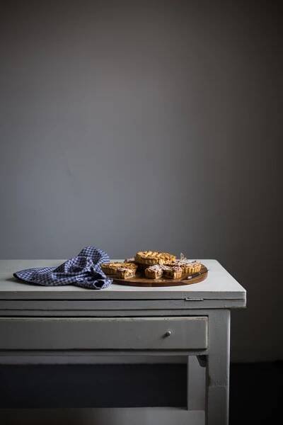 'mágnás' walnut pie from the Taste of Memories Hungarian country kitchen www.tasteofmemories.com